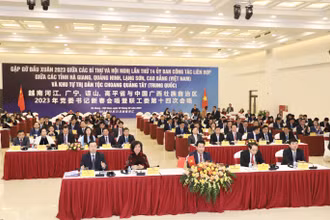 Toàn cảnh Chương trình gặp gỡ đầu xuân các tỉnh biên giới Việt Nam-Trung Quốc.