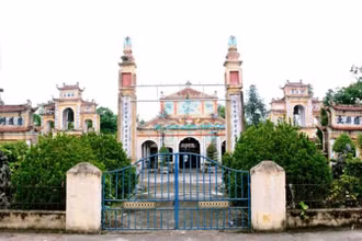 Đền Xám, xã Hồng Quang, huyện Nam Trực (Nam Định).
