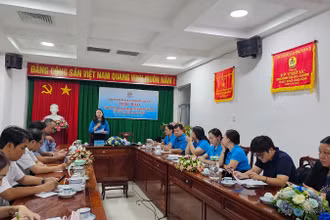 Quang cảnh buổi họp báo.