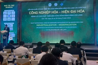 Quang cảnh diễn đàn.