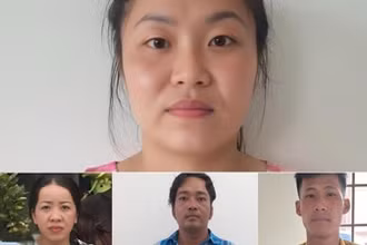 Các bị can Huỳnh Thị Ngọc Thảo (ảnh lớn) và Quách Thị Hoa, Lê Quang Tý, Hoàng Văn Cường (từ trái sang phải). (Ảnh: TRỌNG NGUYỄN)