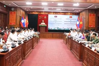 Quang cảnh cuộc hội đàm về tăng cường hợp tác giữa tỉnh Quảng Bình của Việt Nam và tỉnh Savannakhet của Lào, tại thành phố Đồng Hới ngày 19/6/2022. (Ảnh: Võ Dung/TTXVN)