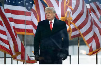 [Video] Tỷ lệ ủng hộ ông D. Trump chạm đáy kể từ khi tái đắc cử