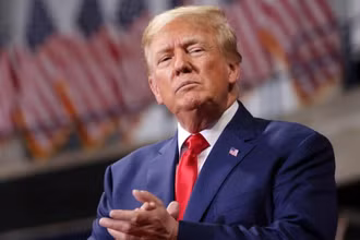 [Video] Tổng thống Trump gây bất ngờ cho Trung Quốc ngay trước đàm phán thương mại