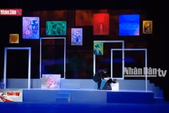 Công diễn vở ''Bản danh sách điệp viên II'' gây quỹ hỗ trợ đồng bào vùng lũ