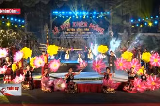 Khai hội Khèn Mông trên Cao nguyên đá Đồng Văn