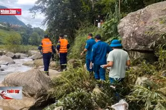 Tìm kiếm 2 cháu bé mất tích khi đi bắt cá ở Sa Pa