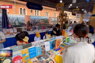 Chương trình ''Tuần lễ sách và chuyển đổi số 2024''