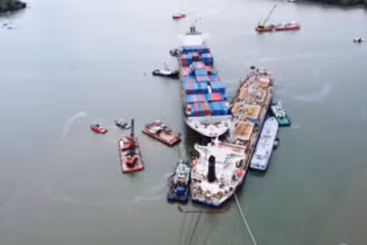 Hiện trường hai tàu chở hàng đâm va tại khu vực mũi An Thạnh, sông Lòng Tàu. 