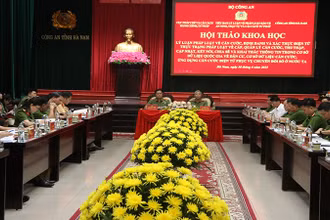 Các đại biểu dự Hội thảo.