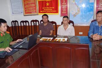  Cơ quan Công an lấy lời khai các đối tượng Luyến, Tường và Phàm.