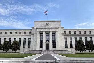 Trụ sở Cục Dự trữ Liên bang Mỹ (Fed) tại Washington DC. (Ảnh: AFP/TTXVN)