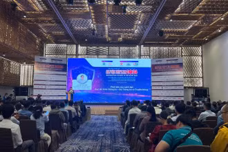 Quang cảnh Hội thảo: “Bảo đảm an toàn thông tin cho hạ tầng số, dữ liệu số và kinh tế số trước tội phạm mạng”. Ảnh: VŨ NGÂN