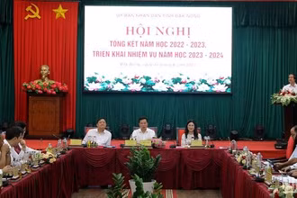 Quang cảnh Hội nghị tổng kết năm học 2022-2023, triển khai nhiệm vụ năm học 2023-2024 tại tỉnh Đắk Nông.