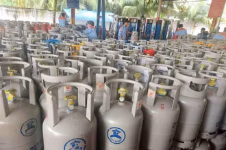 Giá gas bán lẻ tăng giá trở lại sau 6 tháng liên tiếp giảm.
