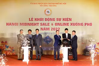 Ban tổ chức thực hiện nghi thức kích hoạt sự kiện.