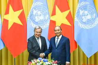 Chủ tịch nước Nguyễn Xuân Phúc và Tổng Thư ký Liên hợp quốc Antonio Guterres tại buổi hội đàm. 
