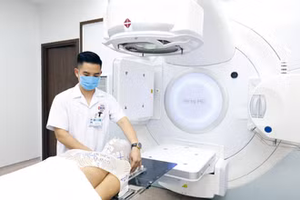 Chuẩn bị xạ trị ung thư cho người bệnh tại Bệnh viện K. 