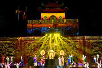 Cảnh trong chương trình nghệ thuật “Việt Nam - Huyền sử diễn ca: Thăng Long - Tứ trấn”. (Ảnh: NAM NGUYỄN) 