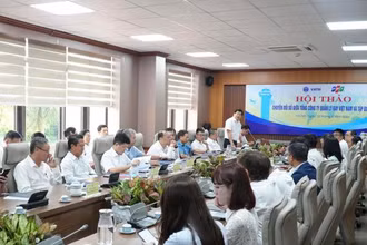 Toàn cảnh buổi hội thảo chuyển đổi số giữa Tổng công ty Quản lý bay Việt Nam và Tập đoàn FPT.