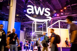 Logo công ty AWS của Amazon.