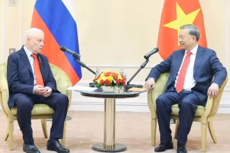 Tổng Bí thư Tô Lâm tiếp Chủ tịch Đảng "Nước Nga Công bằng-Những người yêu nước-Vì Sự thật" Sergey Mironov. (Ảnh: Thống Nhất/TTXVN) 