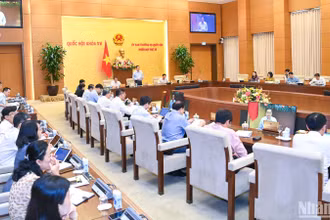 Phiên họp thứ 33 Ủy ban Thường vụ Quốc hội dự kiến diễn ra trong 3 ngày để cho ý kiến, xem xét, quyết định 14 nhóm nội dung và cho ý kiến bằng văn bản đối với 5 nhóm nội dung.