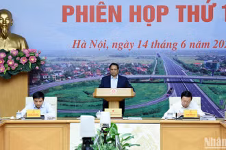 Thủ tướng Phạm Minh Chính chủ trì phiên họp.