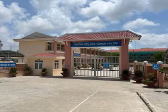 Trường tiểu học Nguyễn Văn Trừ.