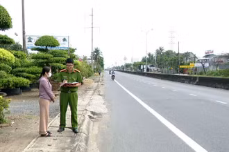 Hiện trường vụ cướp giật tài sản của bà Lê Thị Ngộ tại phường 4, thị xã Cai Lậy (Tiền Giang).