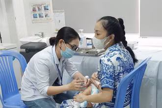 Hiện nay, các loại vaccine trong chương trình tiêm chủng mở rộng đã có đầy đủ tại các cơ sở tiêm chủng trên toàn thành phố.
