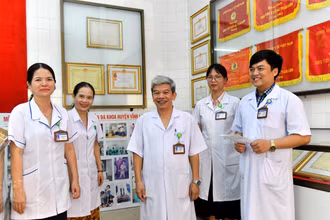 Viết tiếp lịch sử anh hùng Vĩnh Linh của chiến sĩ mặc áo blouse trắng