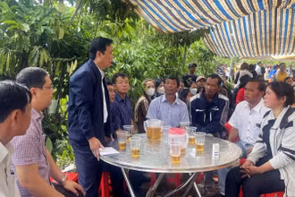 Chính quyền địa phương và cơ quan, đơn vị trên địa bàn thăm hỏi, chia buồn và hỗ trợ gia đình có 2 cháu nhỏ bị đuối nước.