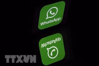 Biểu tượng ứng dụng nhắn tin WhatsApp. Ảnh: AFP/TTXVN