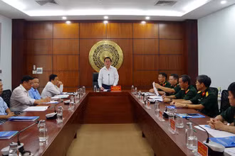 Đồng chí Nguyễn Trọng Nghĩa, Bí thư Trung ương Đảng, Trưởng ban Tuyên giáo Trung ương phát biểu chỉ đạo tại buổi thăm và làm việc. (Nguồn: Báo Quân đội nhân dân)