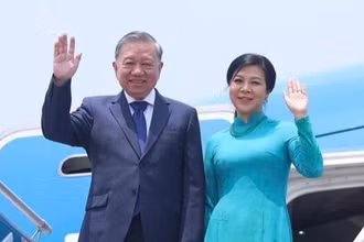 Tổng Bí thư Tô Lâm và Phu nhân lên đường thăm cấp Nhà nước Kazakhstan, Azerbaijan, Belarus và thăm chính thức Liên bang Nga. (Ảnh: TTXVN)