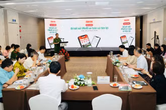 Quang cảnh tọa đàm.