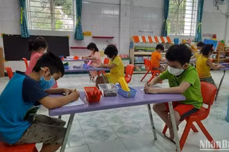 Học sinh Trường mầm non Tuổi thơ 7, quận 3, Thành phố Hồ Chí Minh trong giờ học.