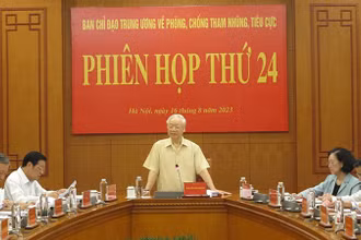 Tổng Bí thư Nguyễn Phú Trọng, Trưởng Ban Chỉ đạo phát biểu tại phiên họp.