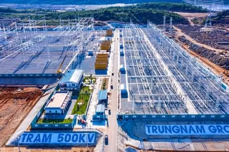 Xử lý dứt điểm các vướng mắc tại Nhà máy điện mặt trời Trung Nam Thuận Nam. (Ảnh: VGP)
