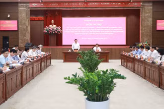 Quang cảnh hội nghị sáng 17/10.