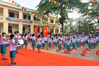 Bảo đảm việc thực hiện quyền của trẻ em cần được các cấp ngành quan tâm. (Ảnh: minh họa)