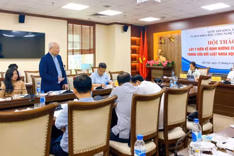 Ông Ngô Minh Hải, Chủ tịch Hội đồng Quản trị Tập đoàn TH phát biểu tại Hội thảo lấy ý kiến về định hướng chính sách lớn trong sửa đổi Luật Khoa học và Công nghệ.