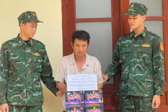 Đối tượng Võ Hiền Sĩ bị bắt giữ cùng tang vật.
