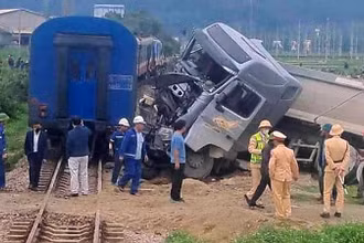 Rất may vụ tai nạn không có thương vong về người.