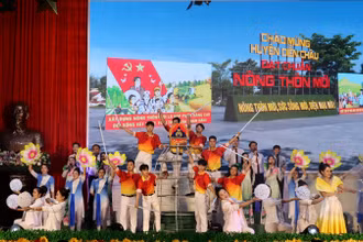 Được công nhận huyện đạt chuẩn nông thôn mới là niềm vinh dự, tự hào của Đảng bộ, chính quyền và nhân dân huyện Diễn Châu.