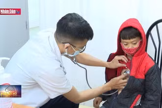 Khám sàng lọc bệnh tim miễn phí cho trẻ em tại Điện Biên