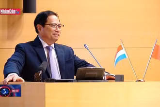 Thủ tướng dự Diễn đàn doanh nghiệp Việt Nam - Luxembourg