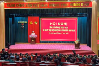 Toàn cảnh hội nghị. 