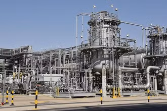 Cơ sở lọc dầu của tập đoàn dầu mỏ Saudi Arabia Aramco ở Dammam. (Ảnh THX/TTXVN)